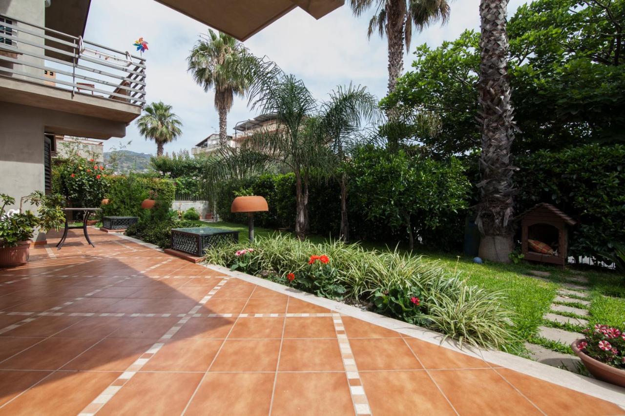 B&B Villa Carmen Sant'Alessio Siculo Exterior photo