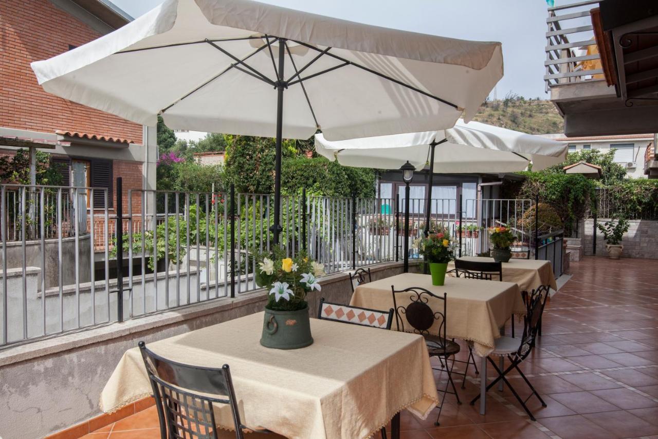 B&B Villa Carmen Sant'Alessio Siculo Exterior photo